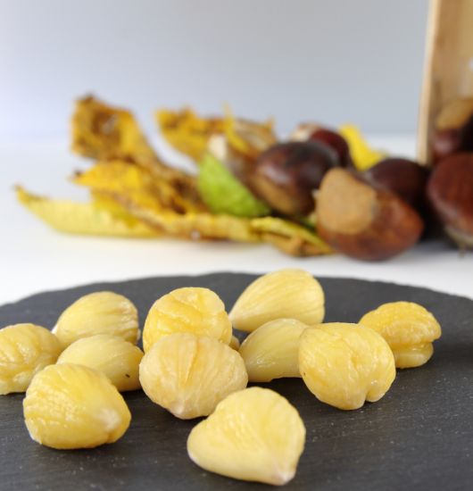 Bild von Esskastanien geschält, gekocht 1kg mit der Beschreibung Saisonartikel