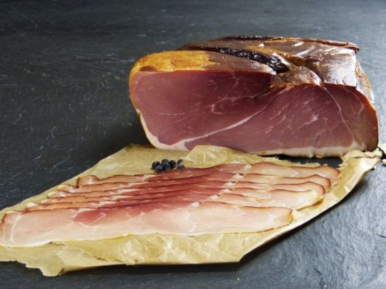 Bild von Eifler Landschinken, roh 500g, geschnitten mit der Beschreibung Hünten