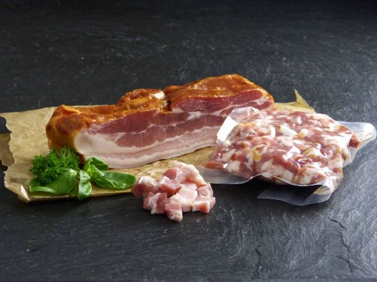 Bild von Dörrfleisch gewürfelt ca.1kg, frisch mit der Beschreibung Hünten - Vorbestellung 3 Werktage